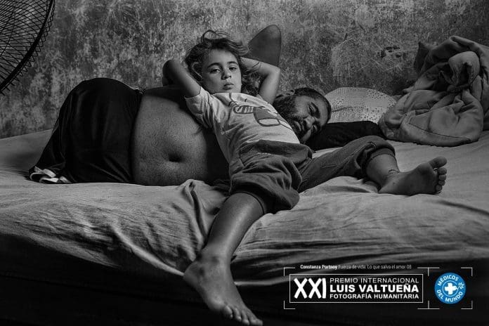 luis-valtuena-international-humanitarian-photography-award-2018