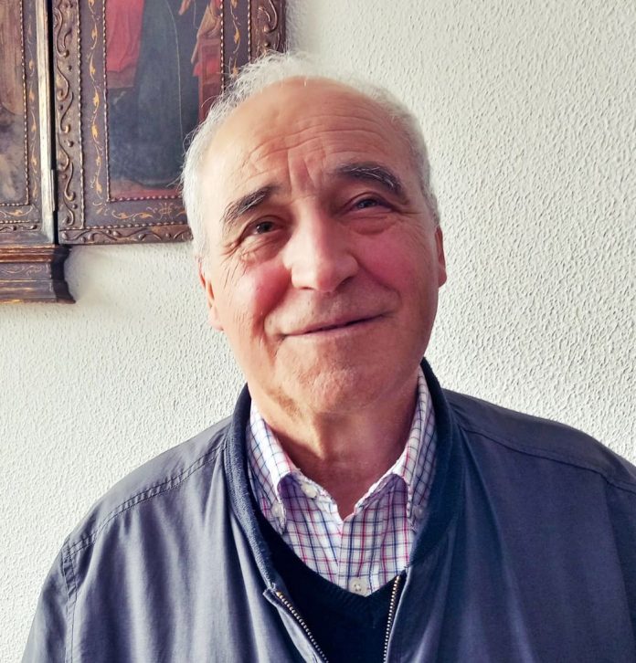 Padre, Manuel Oliveira