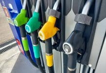 Gasóleo sobe 4,5 cêntimos e gasolina desce 1,5 cêntimos na próxima semana