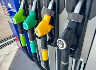 Gasóleo sobe 4,5 cêntimos e gasolina desce 1,5 cêntimos na próxima semana