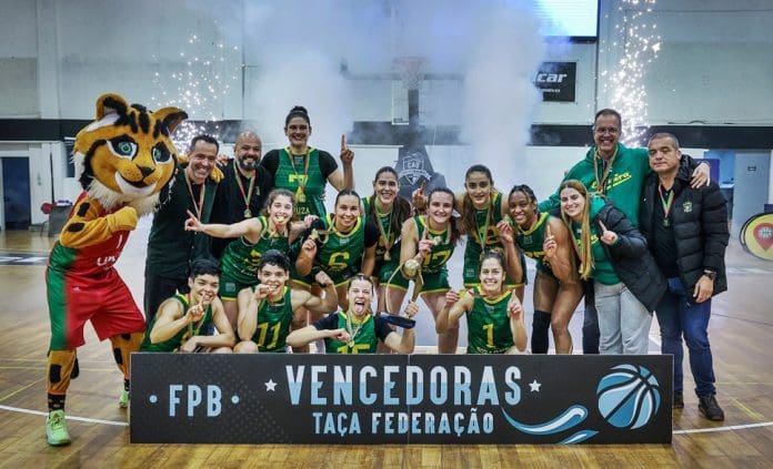 esgueira vence foto FPB