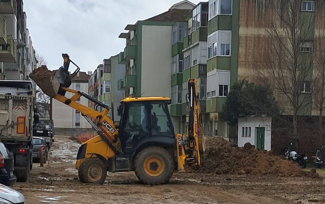 As obras de requalificação da Rua Campos Monteiro e Rua Manuel Ribeiro | DR Junta de Freguesia de Algueirão-Mem Martins As obras de requalificação da Rua Campos Monteiro e Rua Manuel Ribeiro | DR Junta de Freguesia de Algueirão-Mem Martins