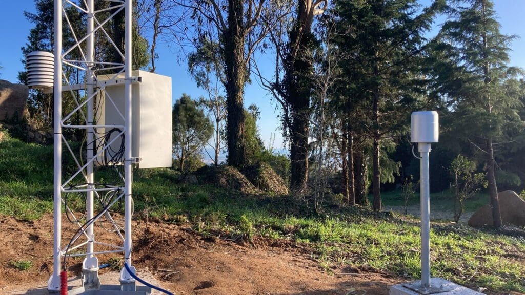 DR | A estação meteorológica automática da Tapada do Mouco, resulta da parceria do IPMA, Parques de Sintra-Monte da Lua e Câmara de Sintra.