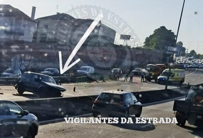 IC19 acidente imagem vigilantes da estrada
