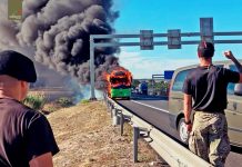 Militares de Queluz ajudam passageiros de autocarro incendiado na A1