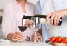 Mercado da Estefânia recebe prova de vinhos de Bucelas, Carcavelos e Colares